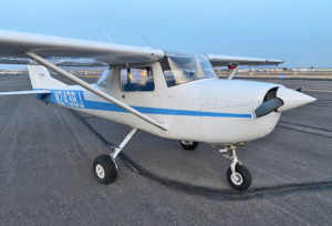 02 - Cessna 150 - N2438J - Website